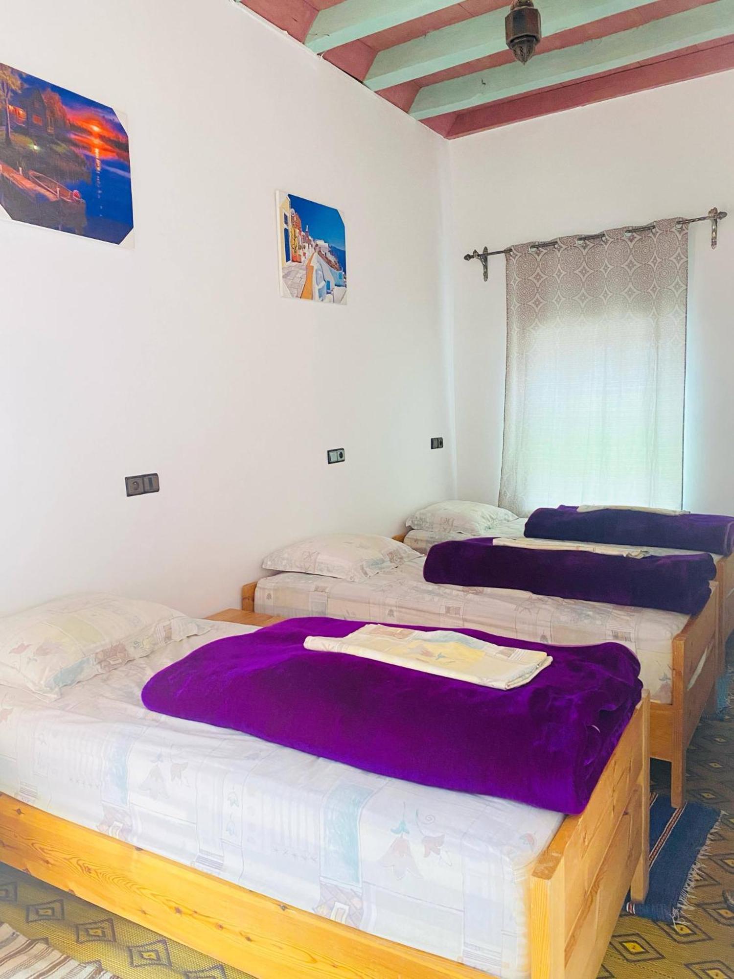 Kasbah Ait Bouguemez Hotel Agouti Bagian luar foto