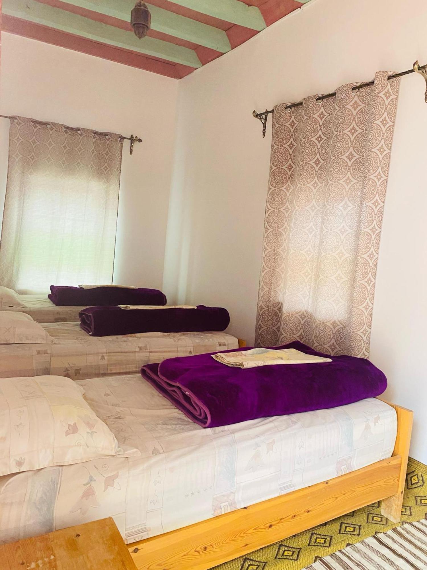 Kasbah Ait Bouguemez Hotel Agouti Bagian luar foto