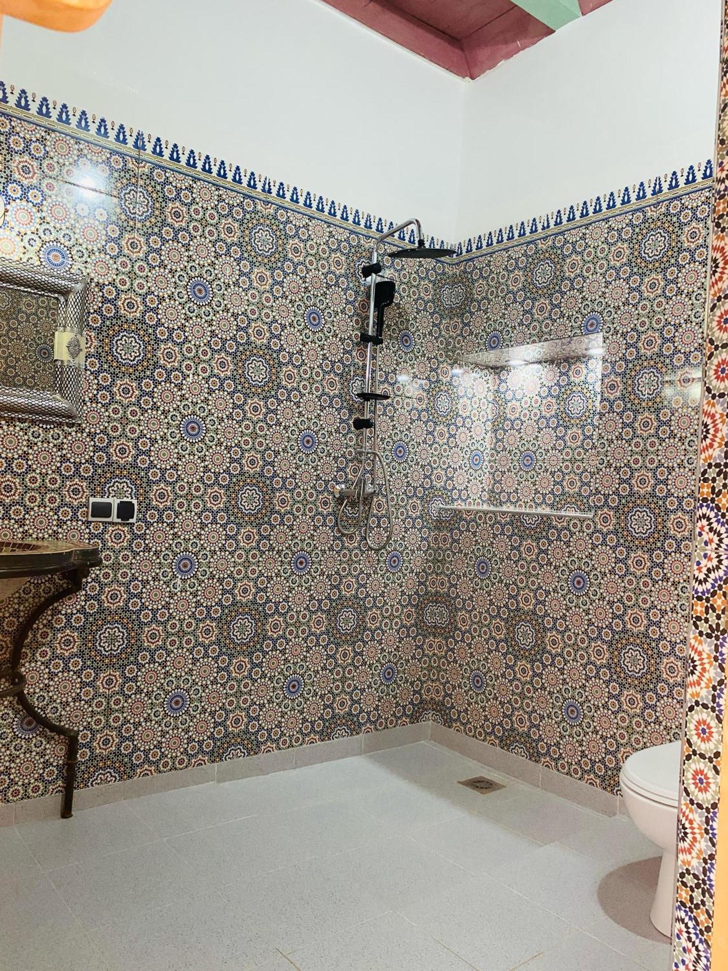 Kasbah Ait Bouguemez Hotel Agouti Bagian luar foto