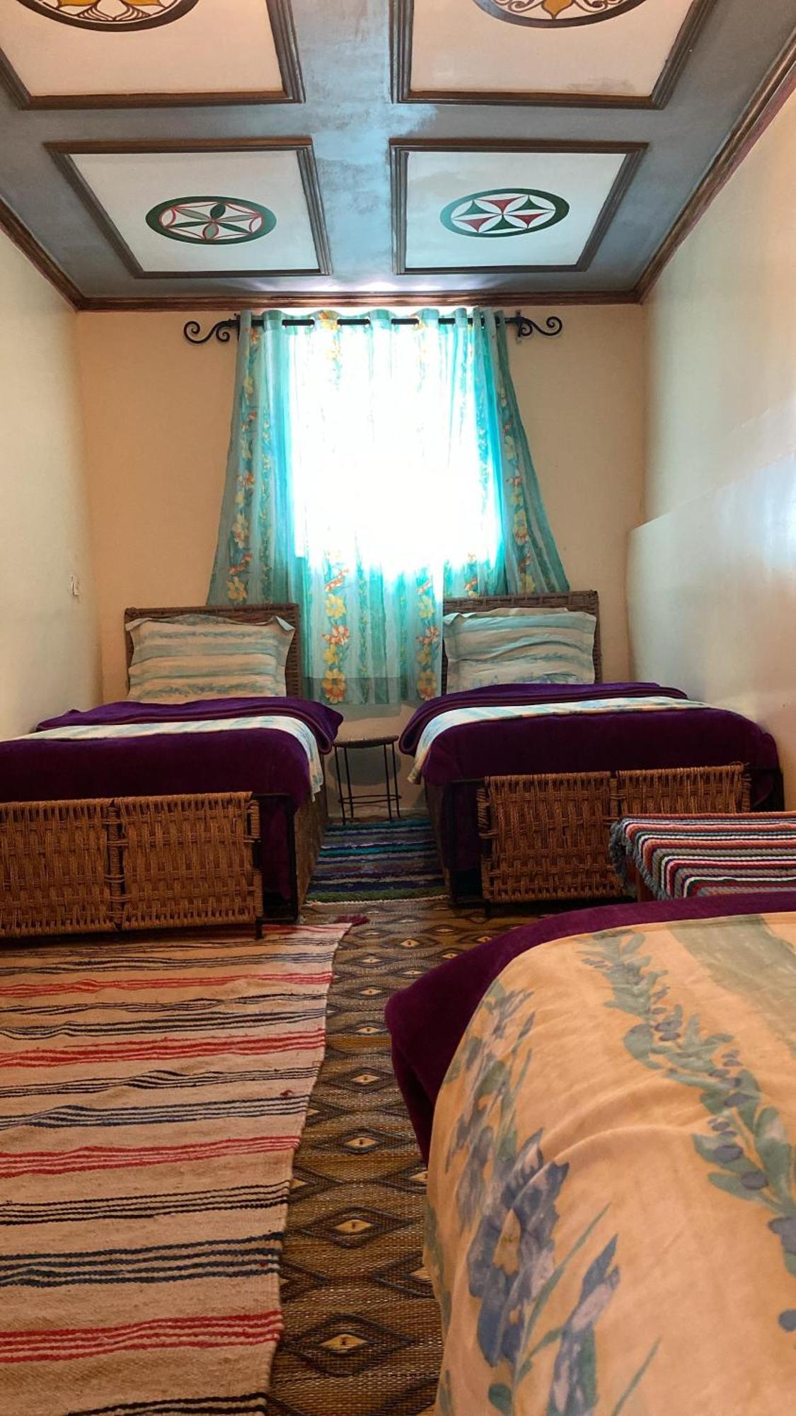 Kasbah Ait Bouguemez Hotel Agouti Bagian luar foto
