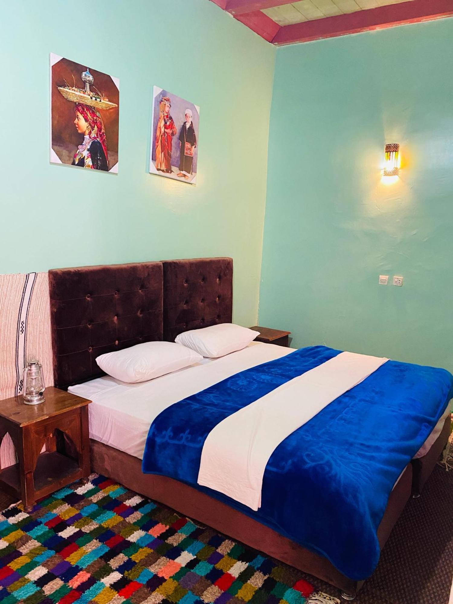 Kasbah Ait Bouguemez Hotel Agouti Bagian luar foto