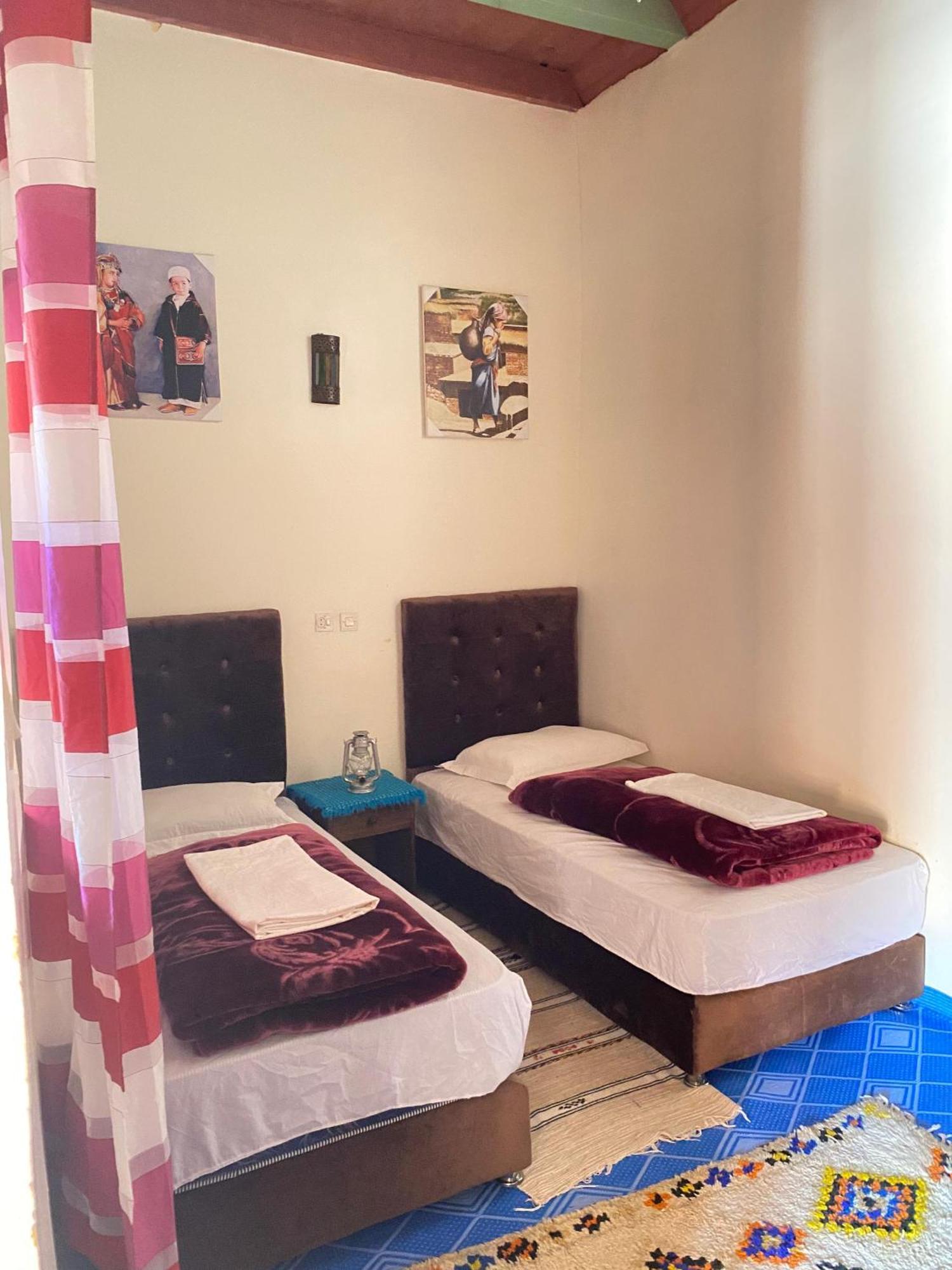 Kasbah Ait Bouguemez Hotel Agouti Bagian luar foto
