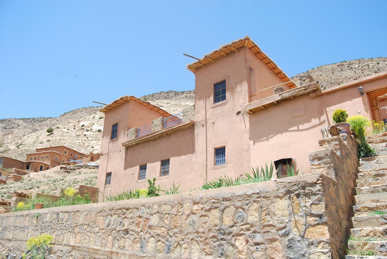 Kasbah Ait Bouguemez Hotel Agouti Bagian luar foto