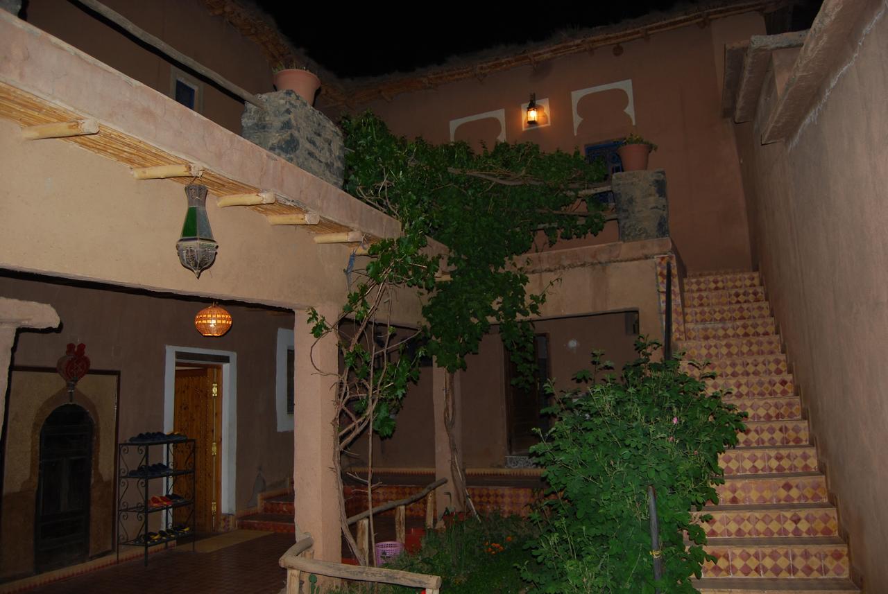 Kasbah Ait Bouguemez Hotel Agouti Bagian luar foto